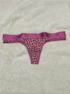 Victoria's Secret Pink Leopard Print Thong Panty